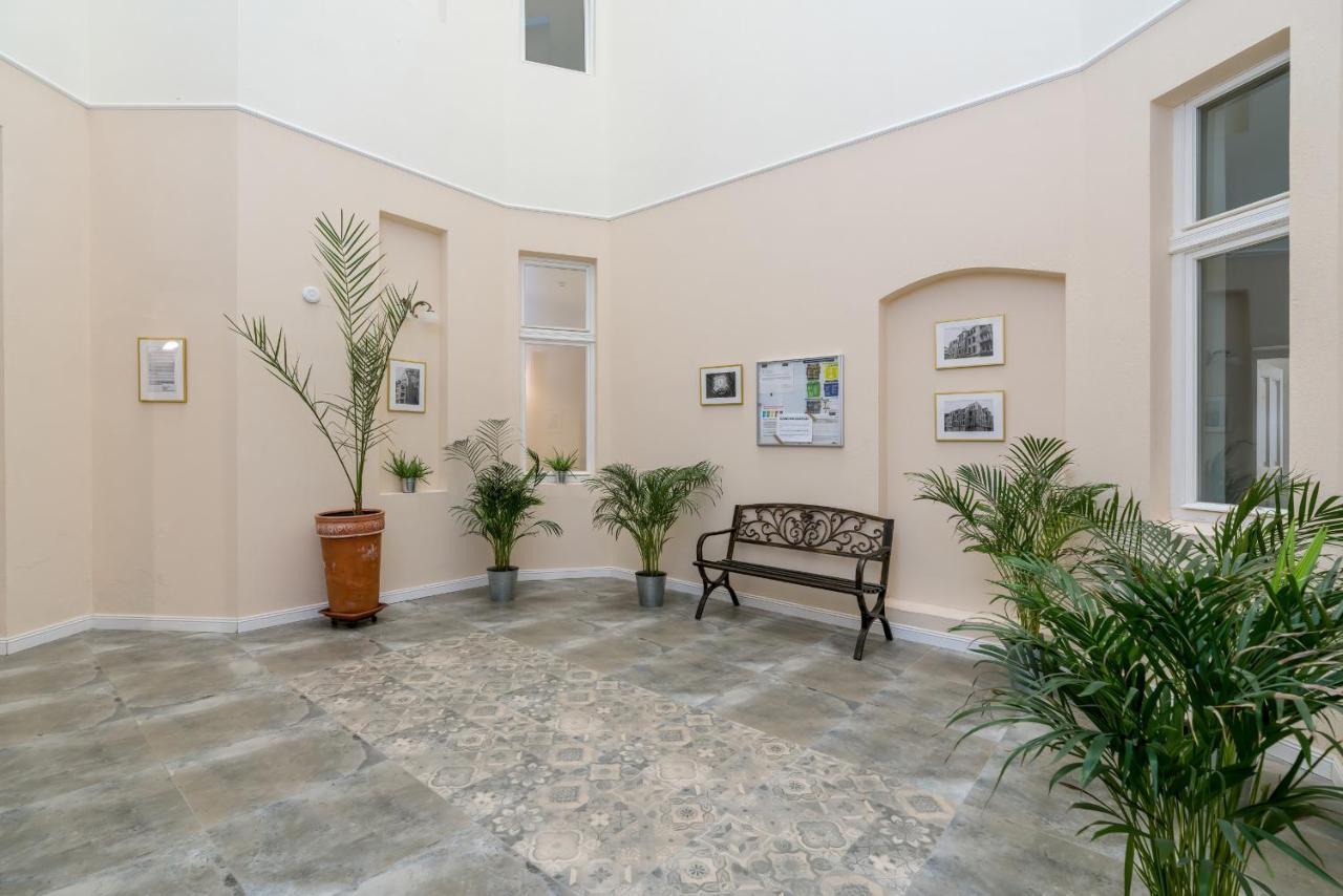 Deluxe Mtp Apartments Matejki By Noclegi Renters Poznan Ngoại thất bức ảnh