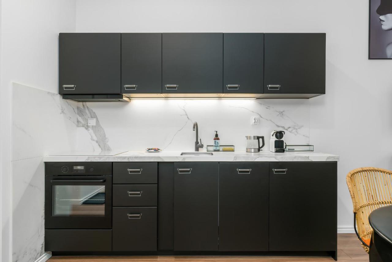 Deluxe Mtp Apartments Matejki By Noclegi Renters Poznan Ngoại thất bức ảnh