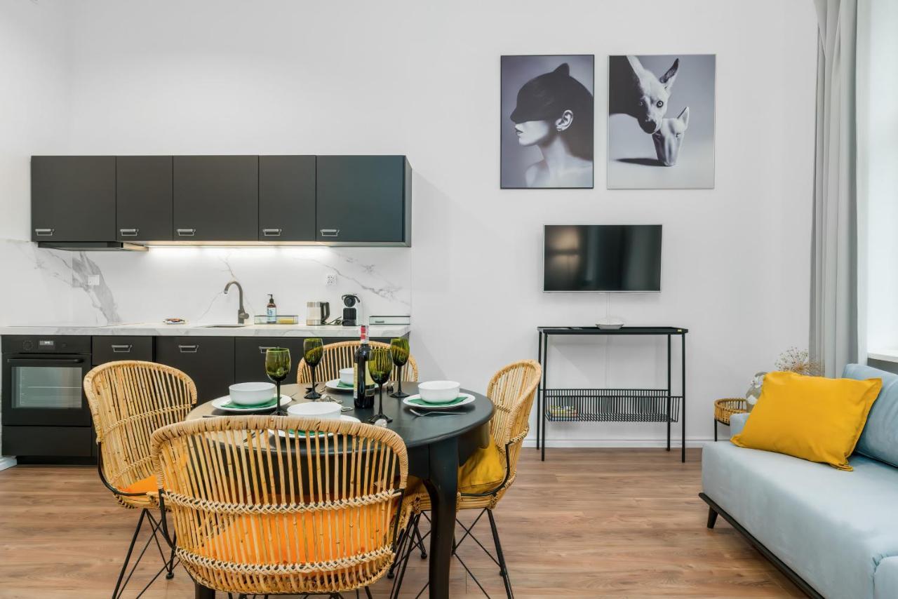 Deluxe Mtp Apartments Matejki By Noclegi Renters Poznan Ngoại thất bức ảnh