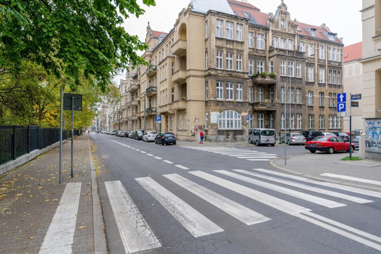 Deluxe Mtp Apartments Matejki By Noclegi Renters Poznan Ngoại thất bức ảnh