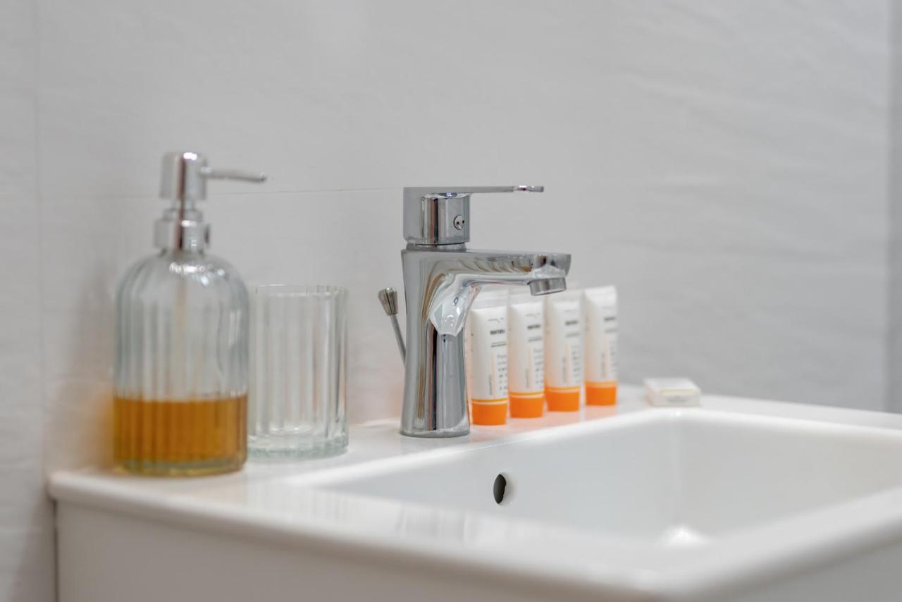 Deluxe Mtp Apartments Matejki By Noclegi Renters Poznan Ngoại thất bức ảnh